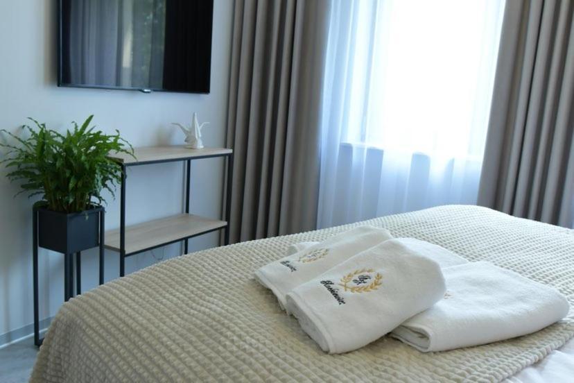 Apartament Prywatny Stone Hill Rackiewicz Z Basenem シクラルスカ・ポレンバ エクステリア 写真