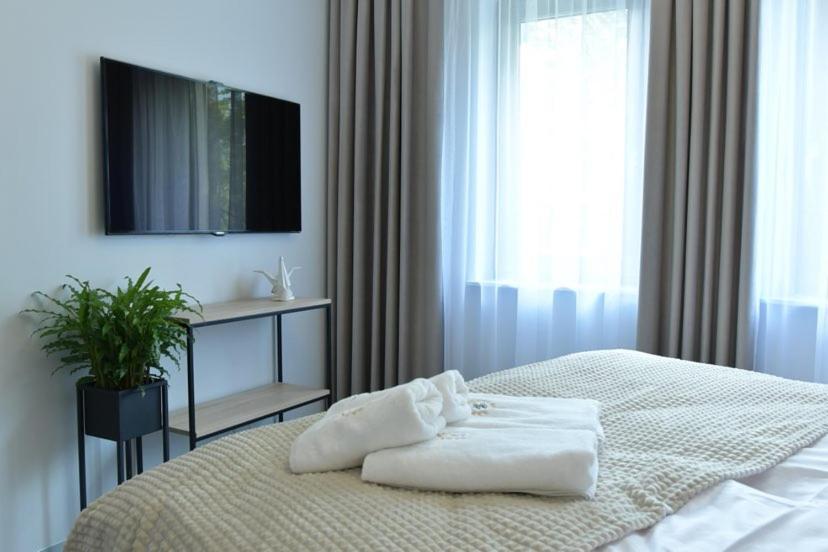 Apartament Prywatny Stone Hill Rackiewicz Z Basenem シクラルスカ・ポレンバ エクステリア 写真